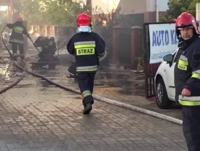 Akcja gaśnicza płonącego warsztatu na Chełmie
