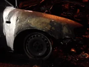 Auto spłonęło na Siedlcach