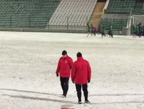 Pierwszy trening 2016 piłkarzy Lechii Gdańsk na śniegu 