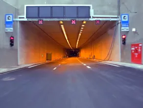 Przejazd tunelem pod Martwą Wisłą