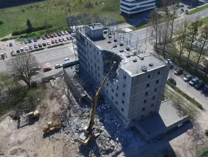 Wyburzanie budynku Nordea w Gdyni