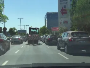 Drogowcy wylewają asfalt w Oliwie