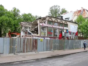 Rozbiórka budynku przy ul. Konopnickiej 10