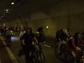 Wielki Przejazd Rowerowy w tunelu pod Martwą Wisłą