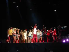 Dużo fanów na scenie Pharrella Williamsa
