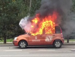 Pożar auta na Chwaszczyńskiej w Gdyni