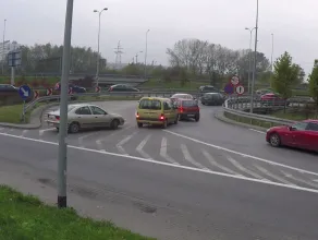 Kierowcy omijają korek przed Trasą Kwiatkowskiego w Gdyni