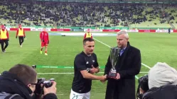 Sławomir Peszko odbiera puchar dla Ligowca Roku 2016