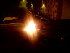 Nocny pożar samochodu na Oruni