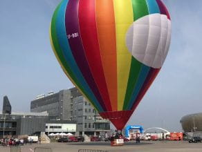 Loty balonem nieopodal stadionu w Gdańsku 