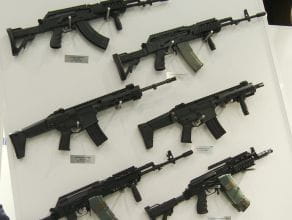 Broń i sprzęt na targach dla Policji i formacji bezpieczeństwa