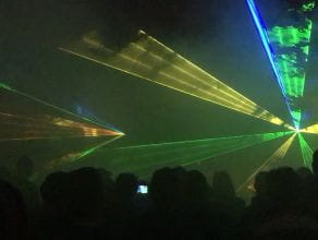 Efektowny pokaz laserów z okazji Święta Miasta