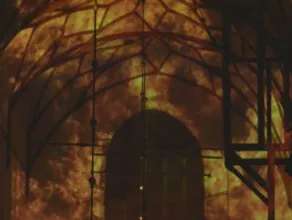 Płonący Kościół Św. Trójcy - City On Fire