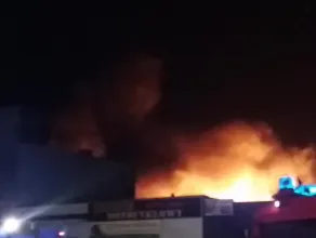 Pożar hurtowni części motoryzacyjnych w Wejherowie