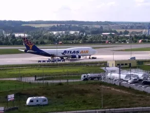Jumbojet na lotnisku w Gdańsku