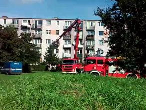 Wypadek na ul. Opolskiej. Kobieta wypadła z okna