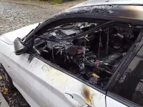 Skutki pożaru samochodu na Czarnej w Gdańsku