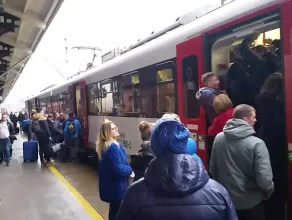 Skład pociągu a ilość ludzi