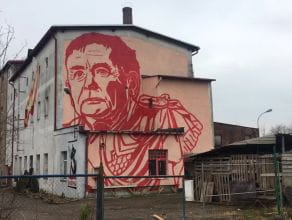 Mural przedstawiający Jarosława Kaczyńskiego