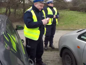 Dzień z patrolem policyjnej drogówki