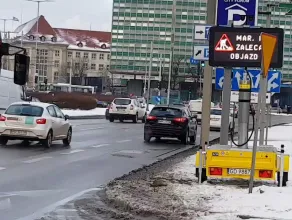 Mobilny znak zmiennej treści stanął w centrum Gdańska