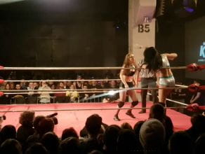Dziewczyny na ringu, czyli walka wrestlerek w B90