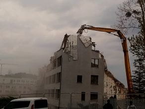 Rozbiórka budynku przy ul. Piekarniczej