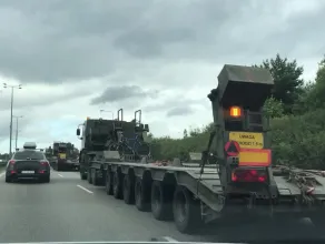 Transport wojskowy na Obwodnicy w Gdyni