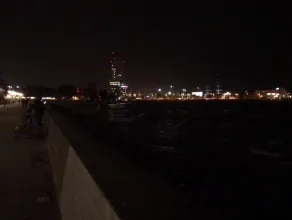 Gdyński bulwar nocą