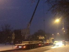 Samochody ciężarowe tamują ruch na Witominie