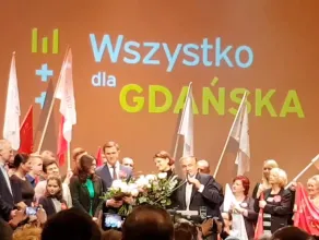 Prezydent Gdyni z kwiatami od Gdyni