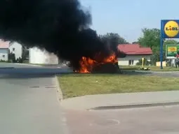 Pożar samochodu przy ul. Warszawskiej