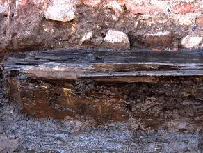 Na Wyspie Spirzchów znaleziono XIV-wieczną łódź