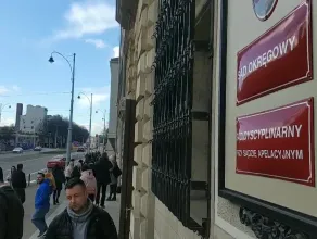 Ewakuacja budynku sądu przy Nowych Ogrodach w Gdańsku