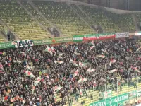 Lechia Gdańsk - Legia Warszawa 0:2. Flagi na trybunach