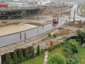 Gdynia Nowowiczlińska zalana pod wiaduktem