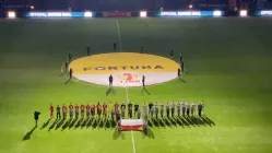 Lechia Gdańsk - Wisła Kraków 0:0. Hymn narodowy