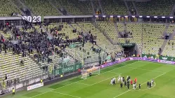 Lechia Gdańsk - Miedź Legnica 2:0. Piłkarze i kibice po meczu