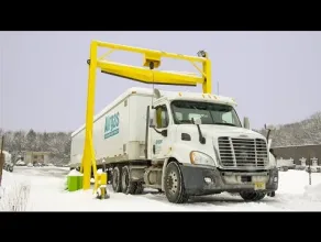 Urządzenie do usuwania śniegu z ciężarówek