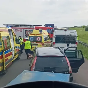 Wypadek na autostradzie A1 około 6 kilom