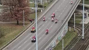 Świąteczny orszak na Węźle Kliniczna