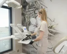 Nowoczesna klinika stomatologiczna w Borkowie – IM Clinic | Wnętrza kliniki, Sprzęt, Komfort i Bezpi