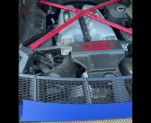 Audi R8 5.2 V10 640 KM Silnik 5.2 V10 Moc 640 KM 