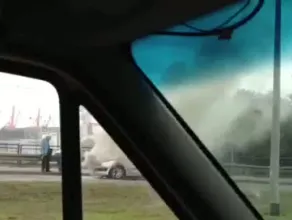 Pożar auta na ul. Janka Wiśniewskiego w Gdyni