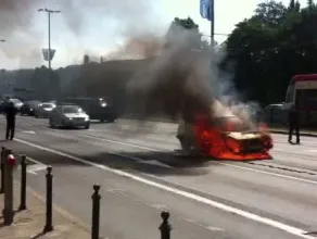 Pożar samochodu na Wałach Jagiellońskich
