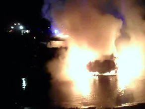 Pożar samochodówGdańsk  Oliwa akcja gaszenia