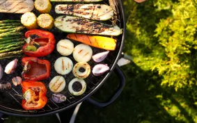                     Wegetariański grill: 7 pomysłów na dania bez mięsa
                                            