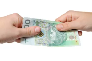 Wynagrodzenie - na konto czy do ręki? Od kogo to zależy?