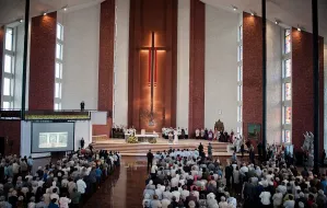 Wierzący podatnicy podzielą się podatkiem z Kościołem