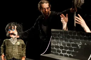 Jak wyreżyserować legendę Solidarności? O premierze "Wielkiej Improwizacji" w Teatrze Wybrzeże